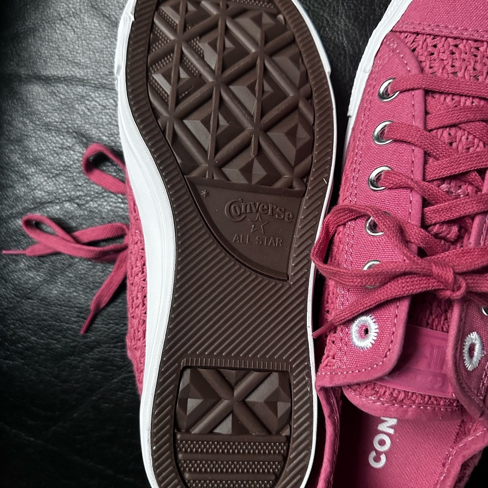 Crochet Converse Sneakers - Picture 5 of 6